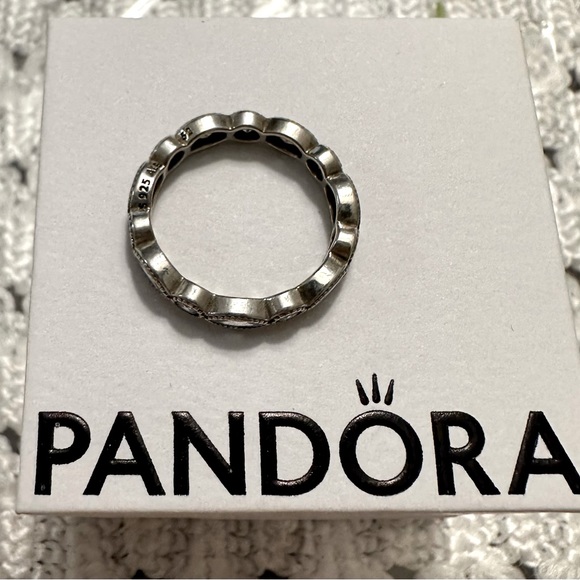Pandora Ring Band size 6 - Picture 2 of 2